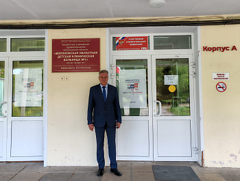 Выборы-2026. Уполномоченный ведет проверку готовности участков для голосования